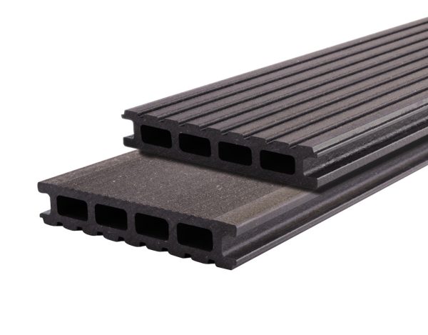 KOVALEX Terrassendiele WPC graubraun gebürstet deutsche Herstellung - Stärke/Breite 26x145 mm, Länge 4 m, fein geriffelt / grob geriffelt,
